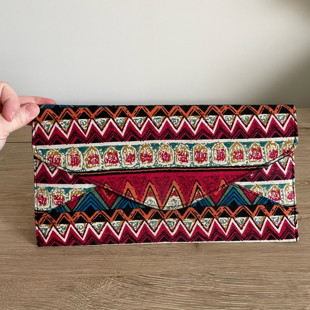 Target Mossimo Clutch